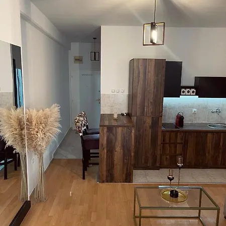 Апартаменты Dadi's *